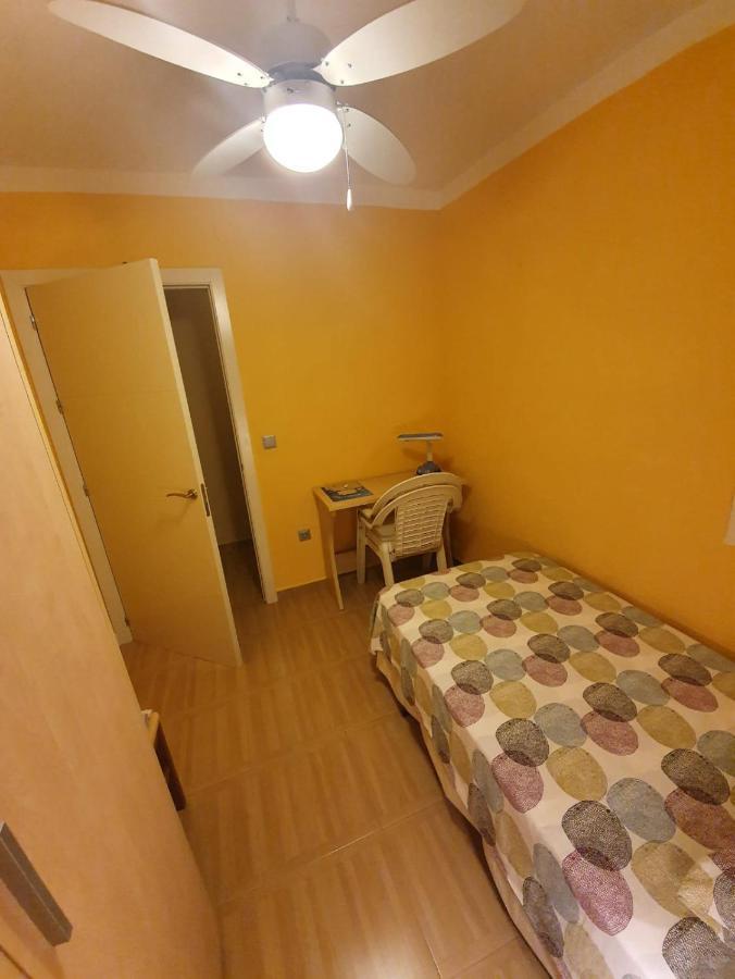 Room in Alicante Downtown en Piso Compartido Exterior foto