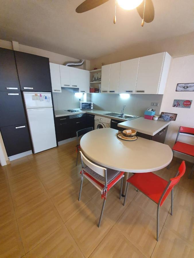 Room in Alicante Downtown en Piso Compartido Exterior foto