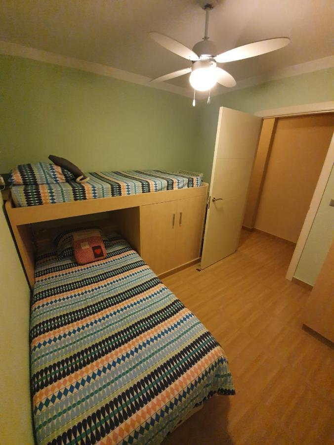 Room in Alicante Downtown en Piso Compartido Exterior foto